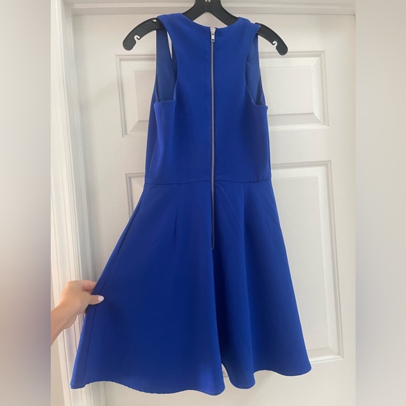 Adelyn Rae Dress - Picture 4 of 5